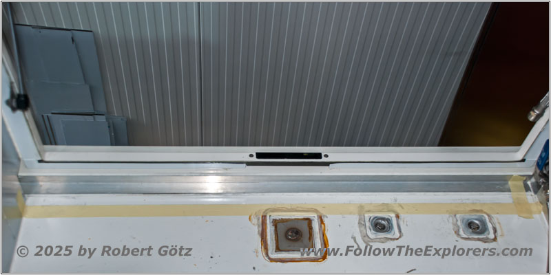 Shelter rear storage separation cable conduit passenger side Shelter rear storage separation cable conduit passenger side