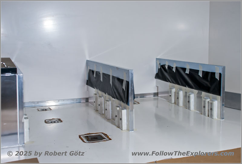 Shelter pedestal support drawer mount seating Shelter pedestal support drawer mount seating