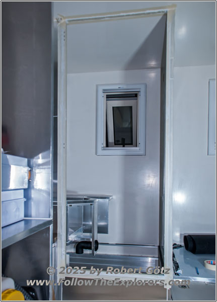 Koffer Toilettentürrahmen Koffer Toilettentürrahmen