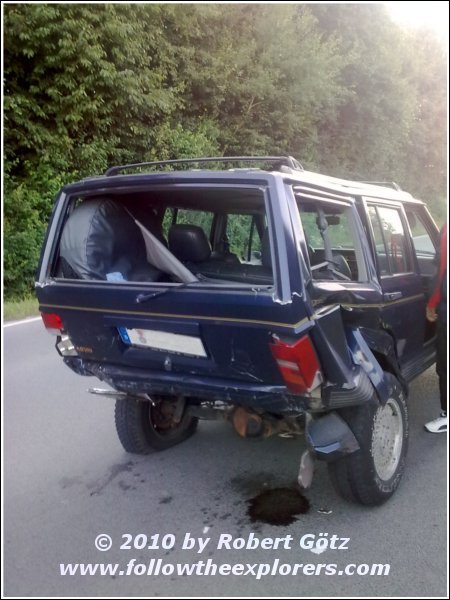 My 96 XJ Jeep Cherokee after 50mph Crash