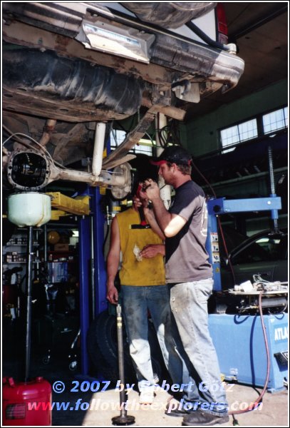 David and Kyle Replacing the Rear Axle Bearing on my 88 S10 Blazer