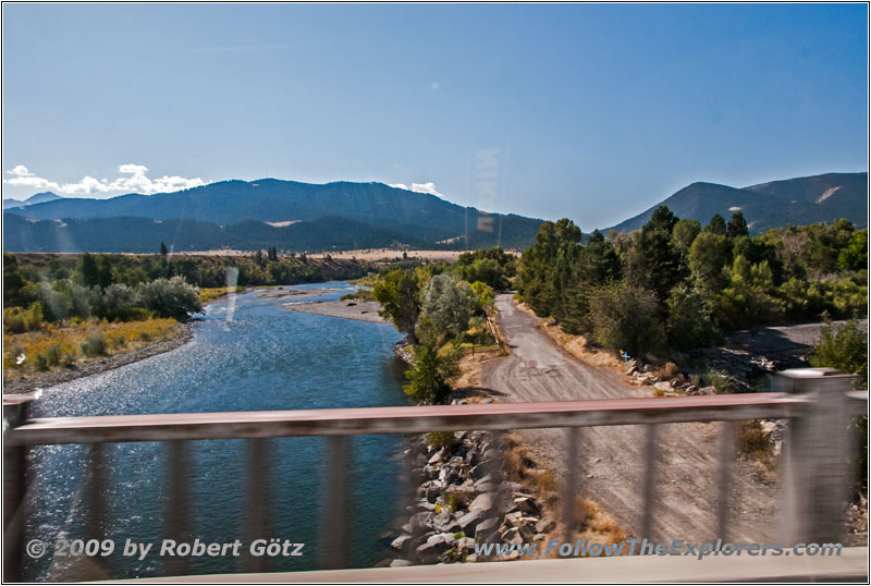 Interstate 90, Yellowstone River, Montana