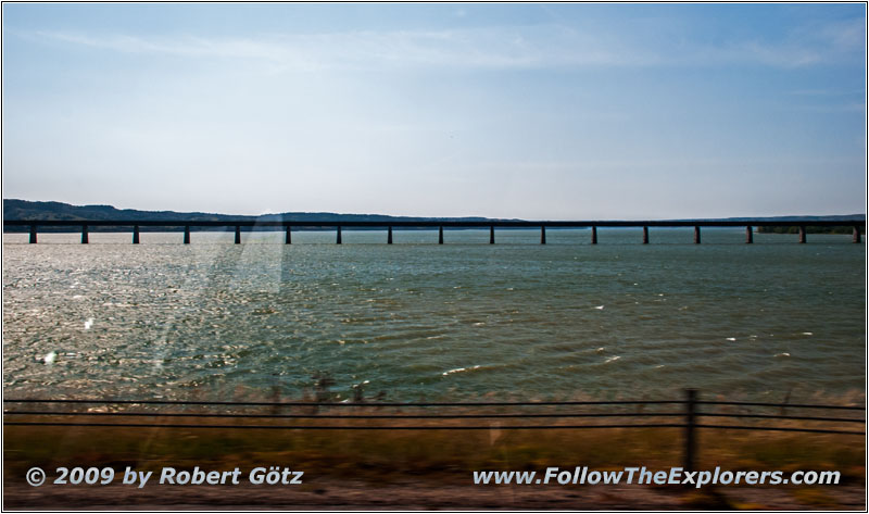 Interstate 90, Missouri River/Lake Francis Case, South Dakota
