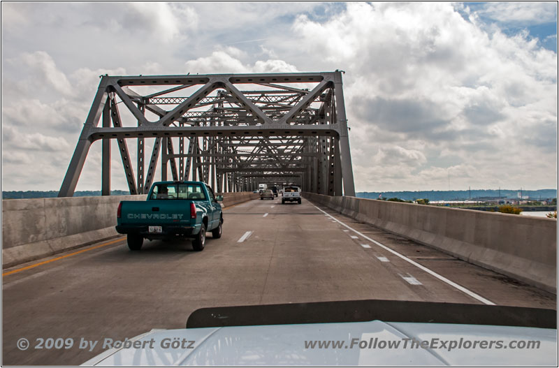 Interstate 74, Illinois River, Peoria, Illinois Interstate 74, Illinois River, Peoria, Illinois