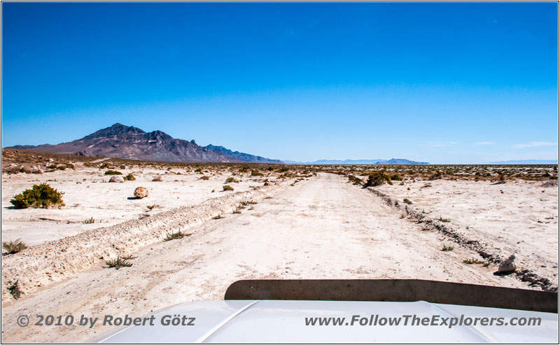 Silver Island Loop Rd, Bonneville Salt Flats, Utah
