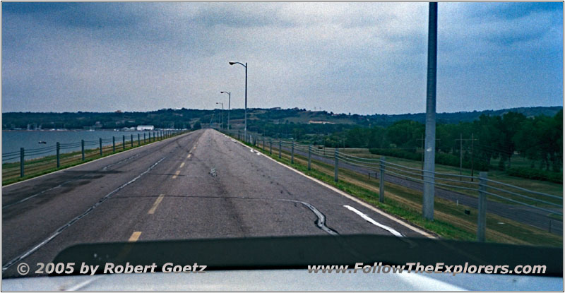 Crest Rd, Gravis Point Dam, Lewis and Clark Lake, SD