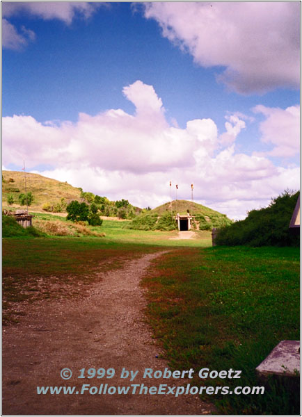 On–A–Slant Indian Village, ND