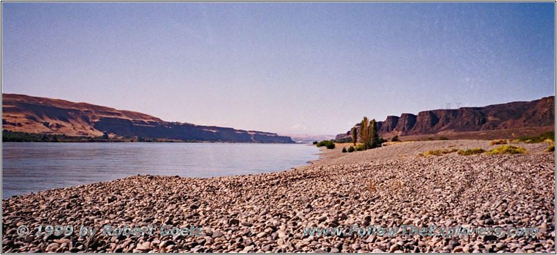 Columbia River, John Day Dam, WA