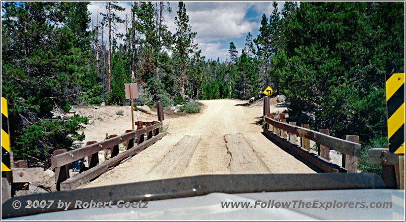 Louis Lake Rd/FR300, WY