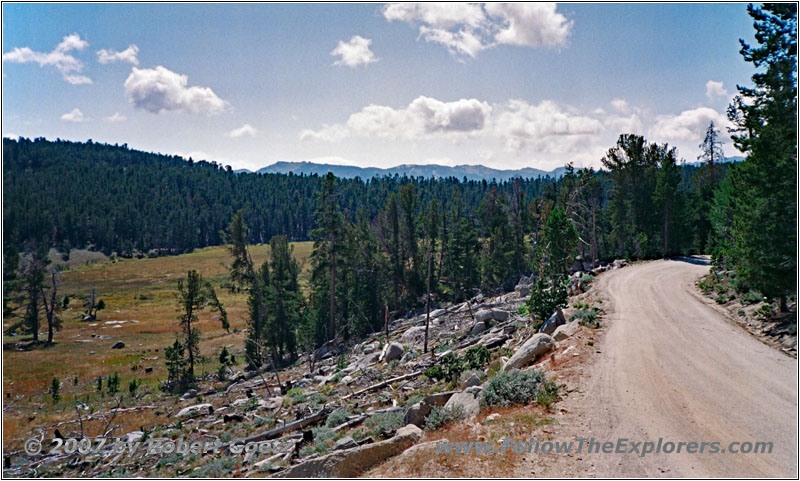 Louis Lake Rd/FR300, WY