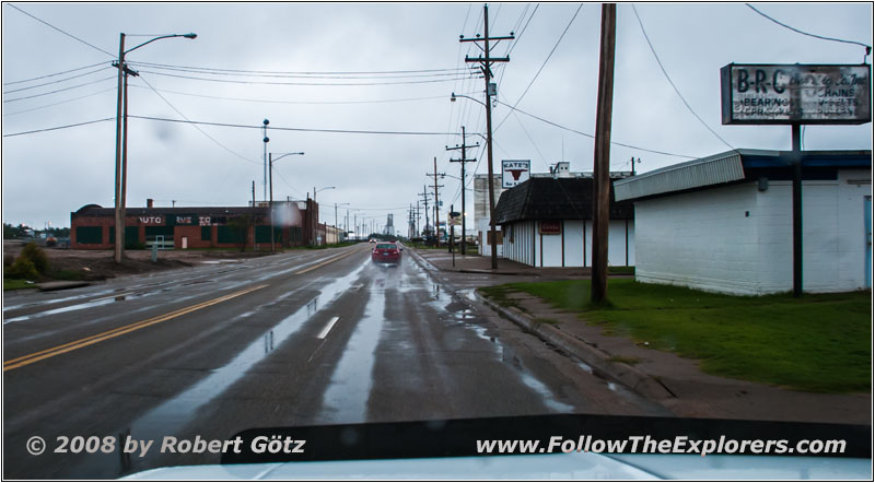 W Trail St, Dodge City, KS