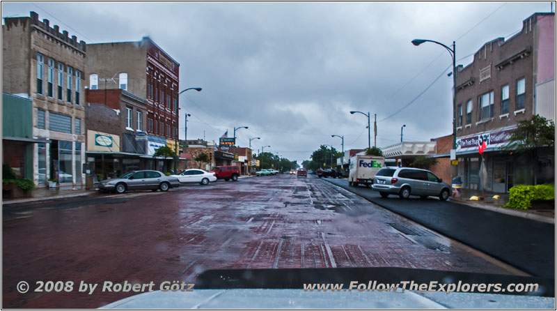 Highway 56/Broadway St, Larned, KS