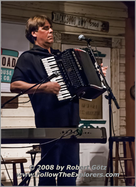 Chris Gage, Crossroads Coffeehouse, Winnsboro, TX Chris Gage, Crossroads Coffeehouse, Winnsboro, TX