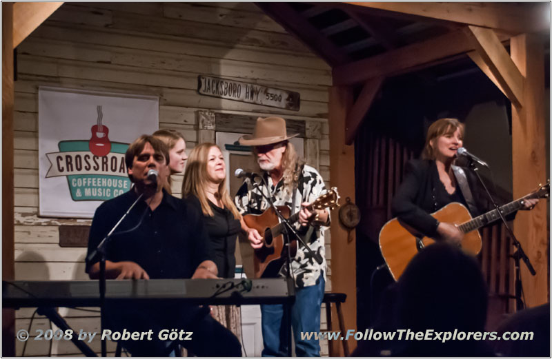 Chris, Kate, Lynn, Lindy, Christine, Crossroads Coffeehouse, Winnsboro, TX Chris, Kate, Lynn, Lindy, Christine, Crossroads Coffeehouse, Winnsboro, TX