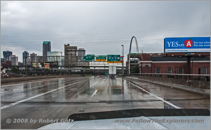 I–44/55, The Arch, St. Louis, MO I–44/55, The Arch, St. Louis, MO