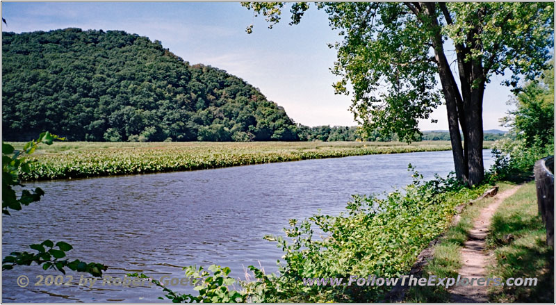 Mississippi River, River View Trail, Perrot State Park, WI